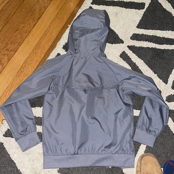 Nike Boys Windrunner Windbreaker Jacket in Gunsmoke Gray sz M - Picture 3 of 4